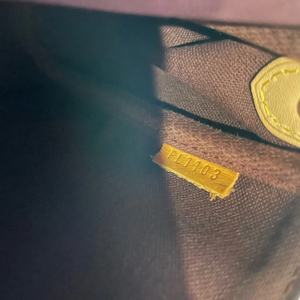 ✨FLASH SALE✨ Authentic Louis Vuitton Monogram Favorite MM - Picture 11 of 17